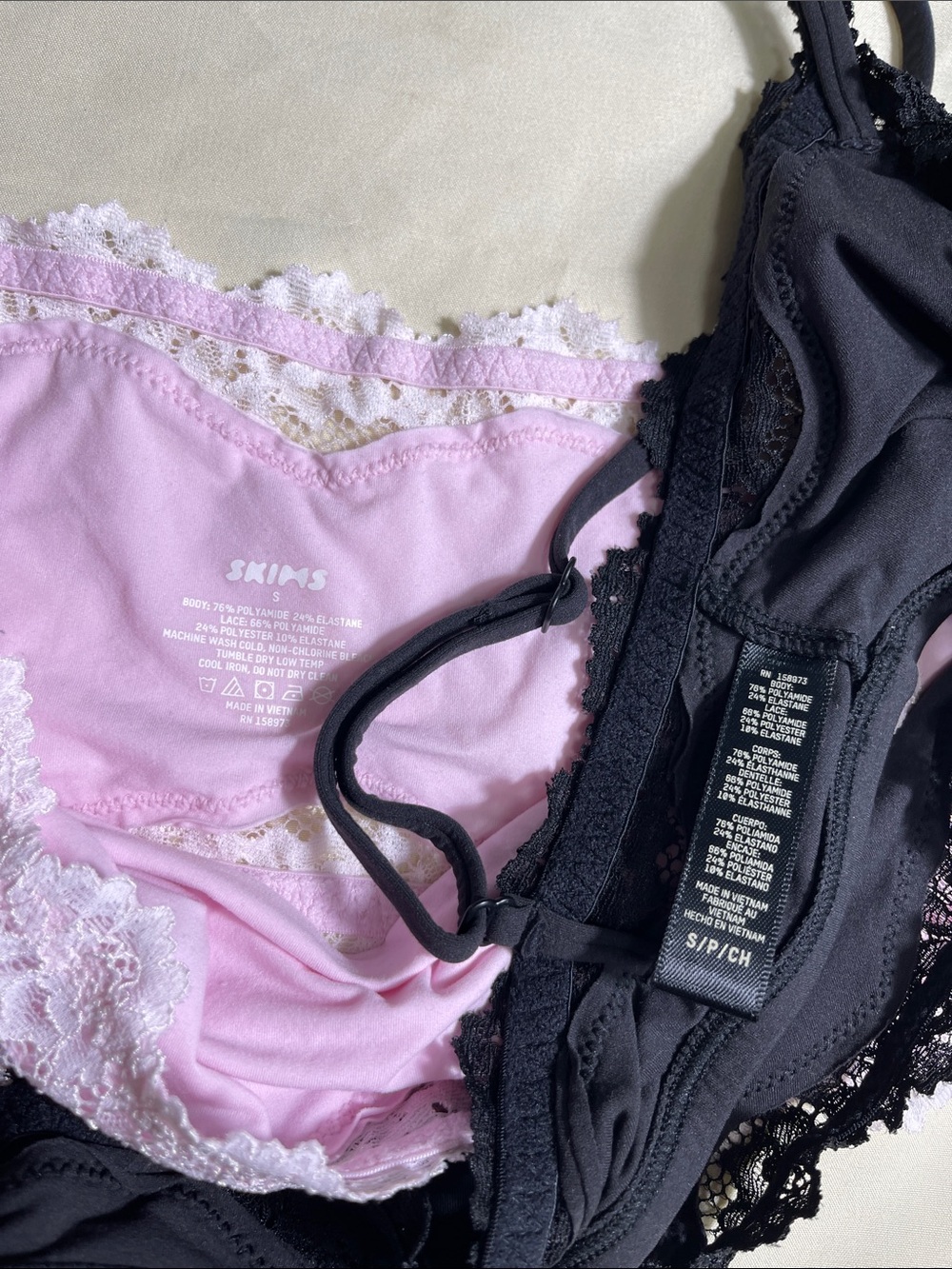 SKIMS 2-Piece Fits Everybody Lace Bralette/Bandeau Set NWT/NWOT - Picture 2 of 4